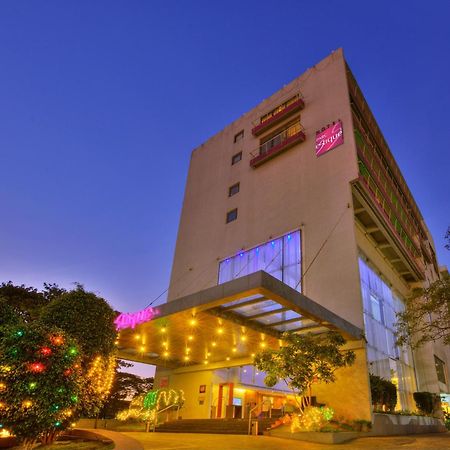 Hotel Parc Estique Pune Luaran gambar