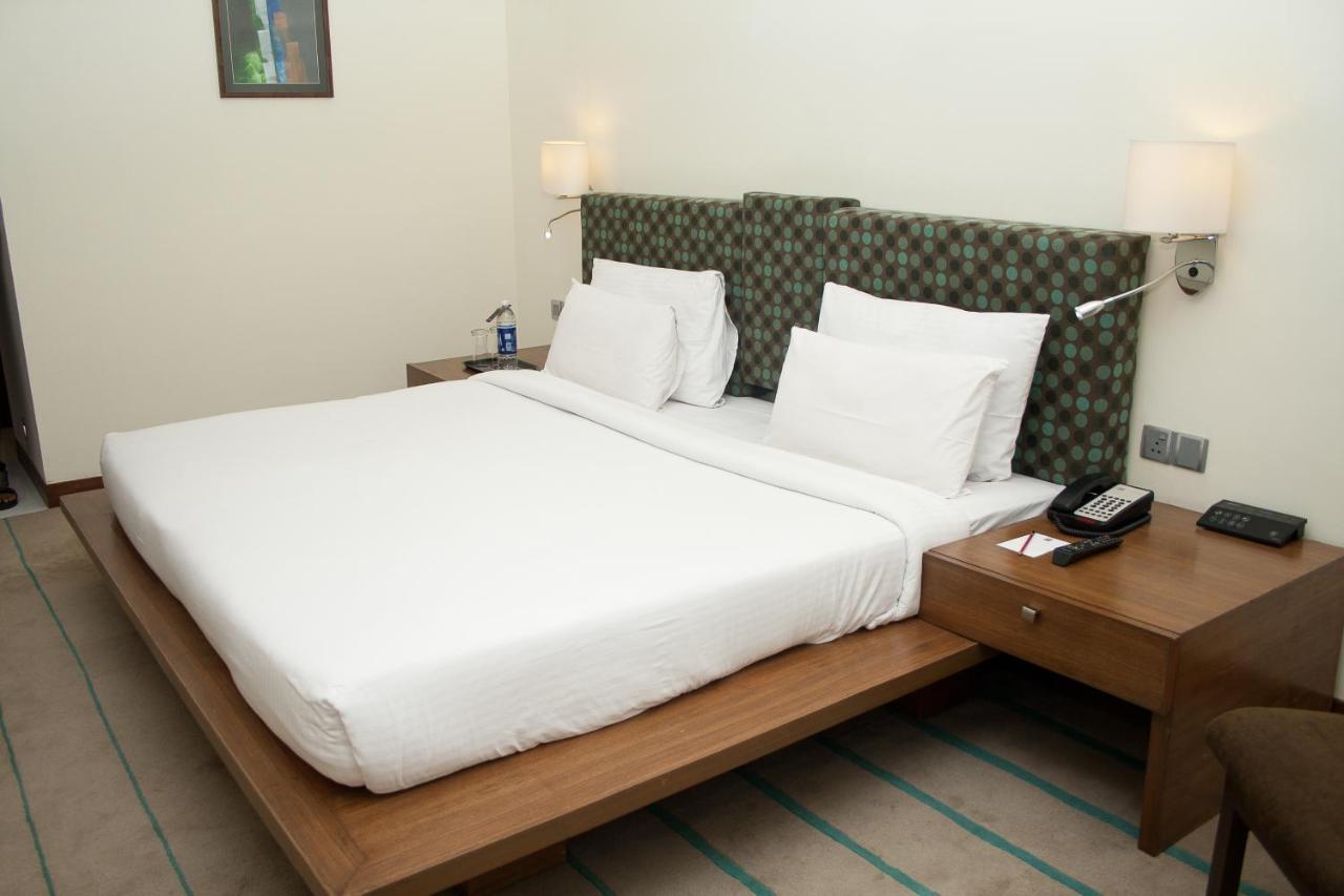 Hotel Parc Estique Pune Luaran gambar