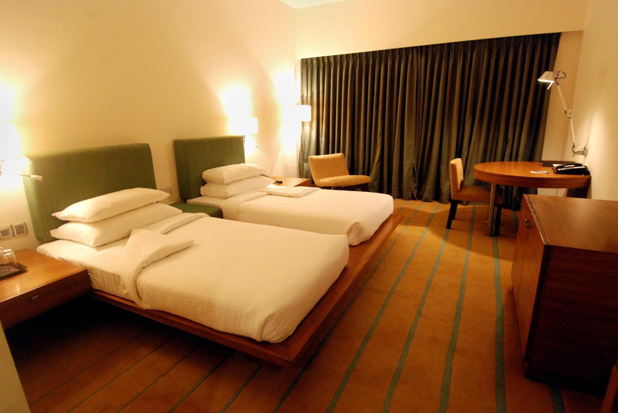 Hotel Parc Estique Pune Luaran gambar
